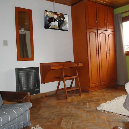 Hospedaje Amilcar Esquel Zewnętrze zdjęcie